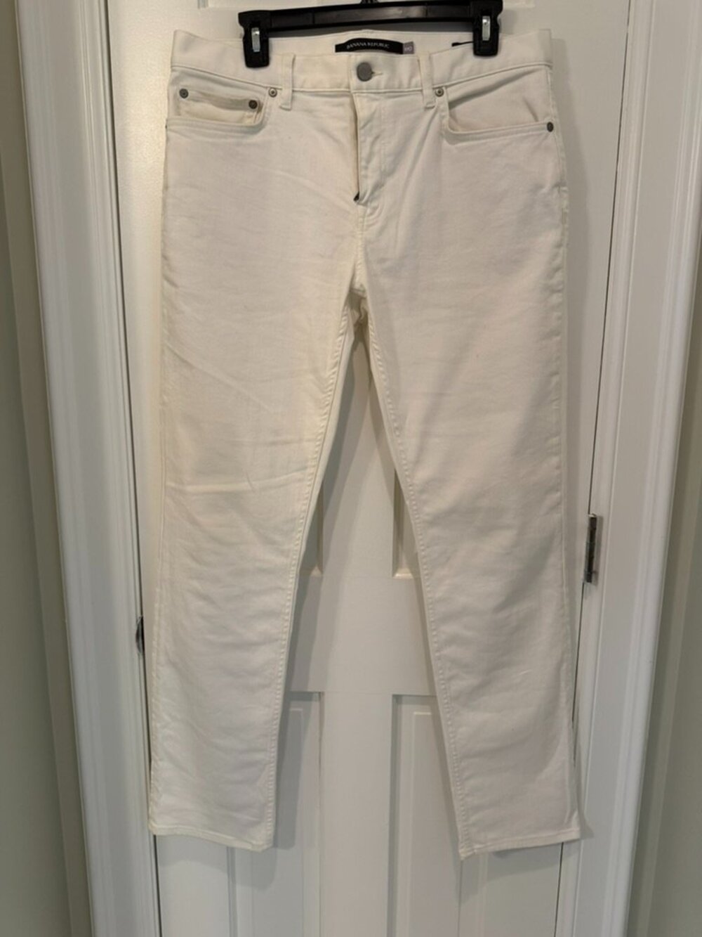 Banana Republic Rapid Movement Denim, white denim, 33W 32L slim